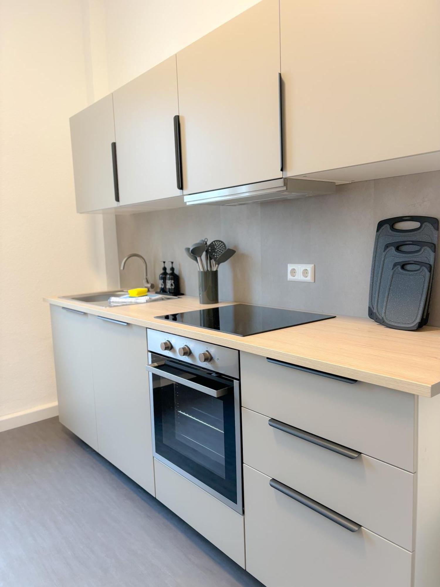 Helles City Apartment Fuer Familien & Gruppen Ной-Улм Екстериор снимка